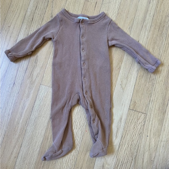 Mebie Baby Cotton Snap Footed Onesie- Camel, 3-6m - Picture 1 of 7
